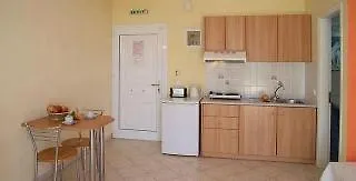 Διαμέρισμα Christina Studios Λουρδάτα